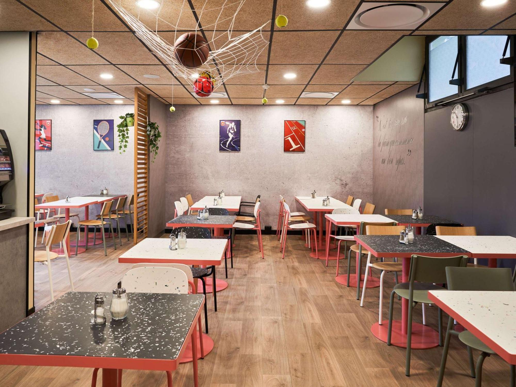 Ibis Budget Saint-Maurice Экстерьер фото